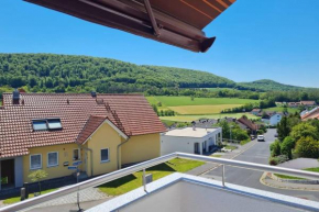 Fränkische Rhön Wohnung mit Bergblick ツ